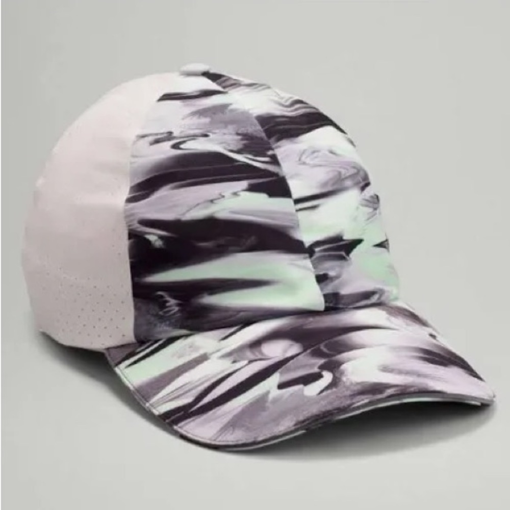 NWT Lululemon Fast and Free Run Hat Vent, O/S